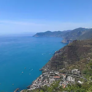 https://mare-monti-ecinque-terre.hotelitalianriviera.com